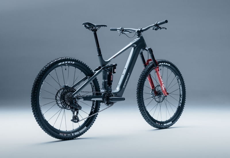 STEPPENWOLF TUNDRA 2026: LA NUOVA E-MTB CON MOTORE AVINOX E BATTERIA DA 800 Wh